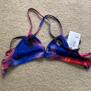 arena bikini top